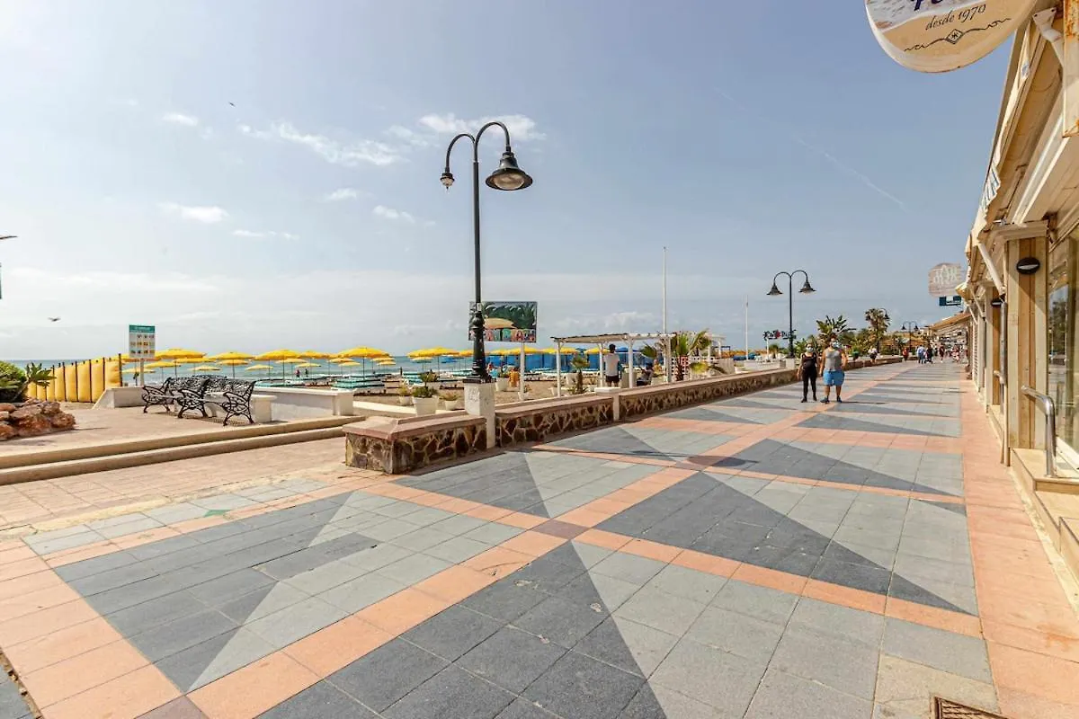 797 Holiday Rentals- Duplex Para 7 En La Carihuela A 1 Min De La Playa 托雷莫利诺斯