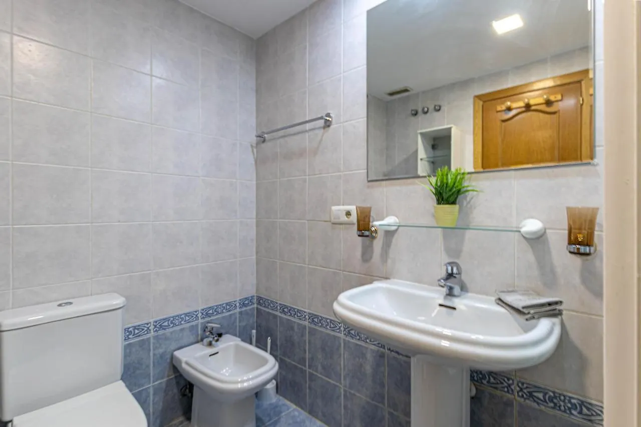 797 Holiday Rentals- Duplex Para 7 En La Carihuela A 1 Min De La Playa 토레몰리노스
